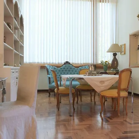 Dei Gelsomini, Residenza Nel *